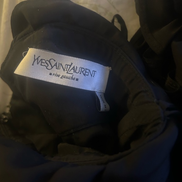 Runway Yves Saint Laurent Silk Sleeve-Accented Top- Designed by Tom Ford - Picture 12 of 14